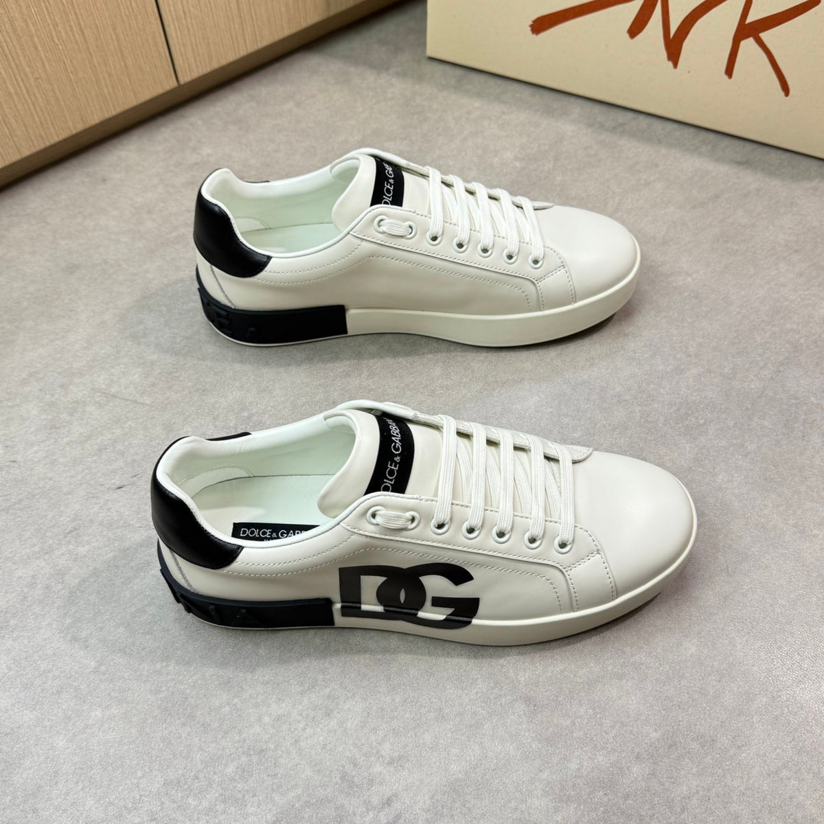 Dolce & Gabbana Portofino DG Logo Low-Top Sneakers – White & Black