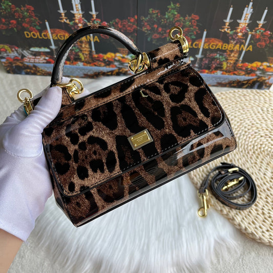 Dolce & Gabbana Women's Leather Handbag — 3 Sizes Available