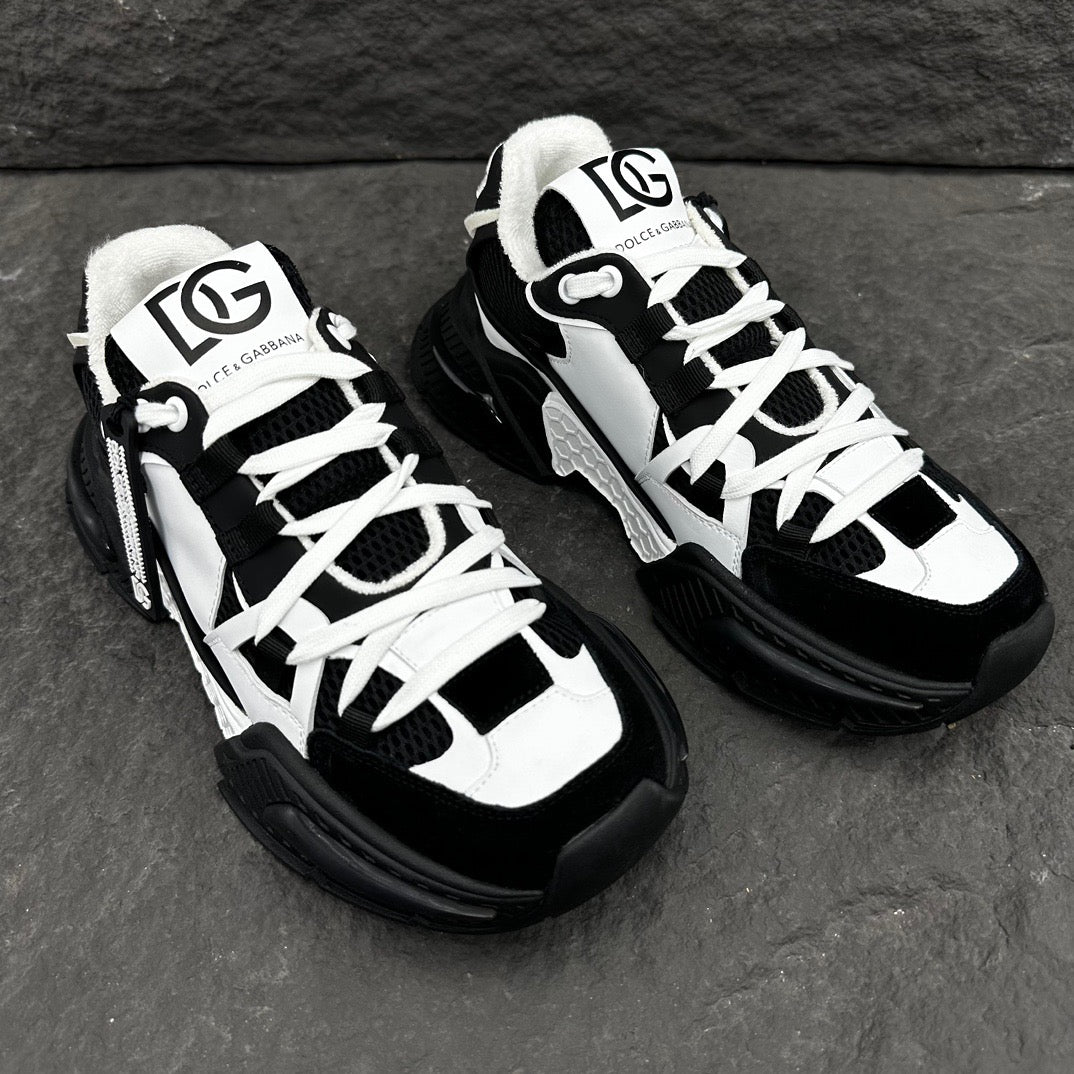 Dolce & Gabbana Airmaster Sneakers | Black & White