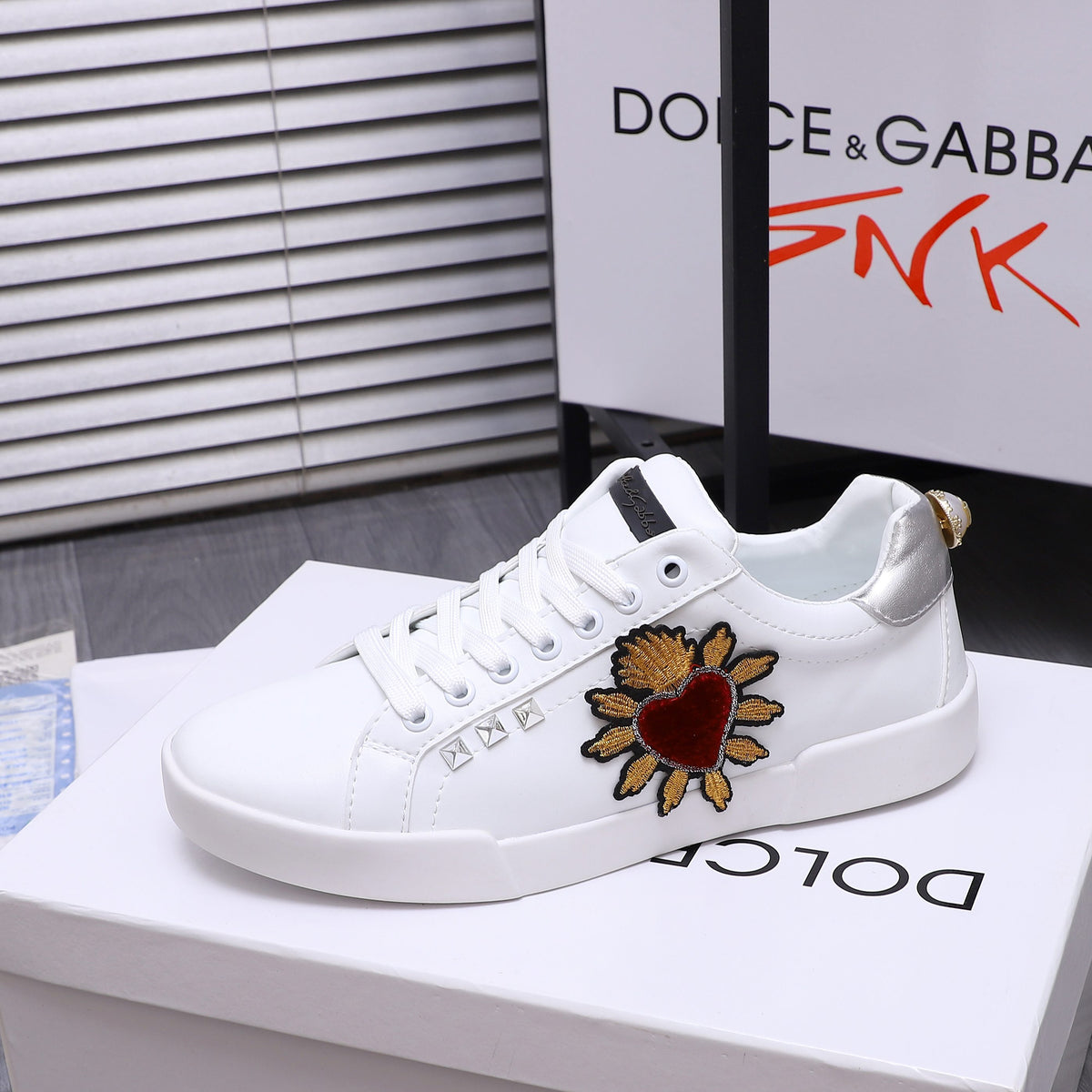 Dolce & Gabbana Portofino SNK Sacred Heart Embroidered Sneakers – White