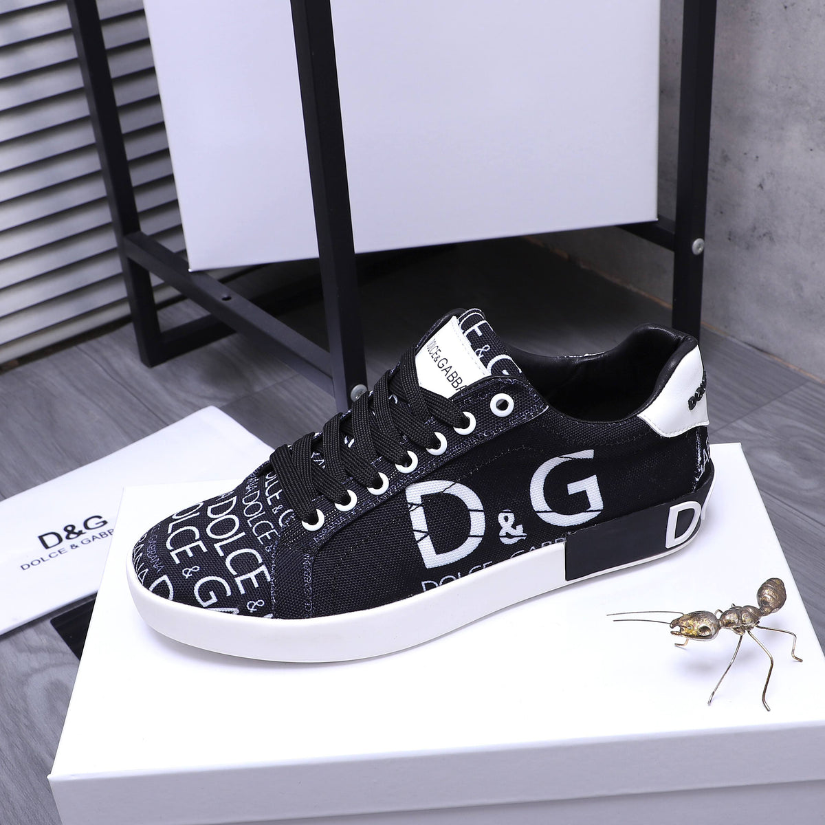 Dolce & Gabbana Portofino Logo Mania Low-Top Sneakers – Black & White