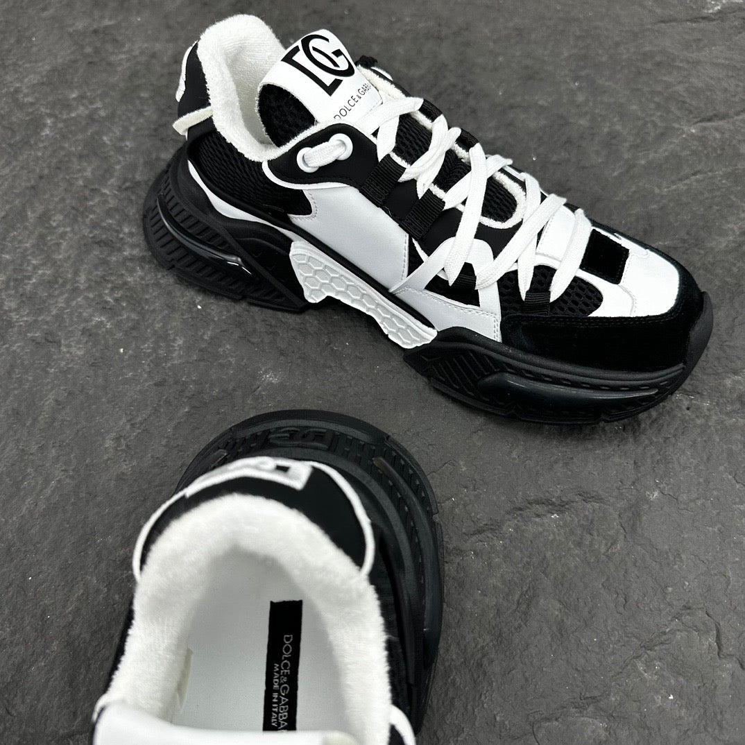 Dolce & Gabbana Airmaster Sneakers | Black & White
