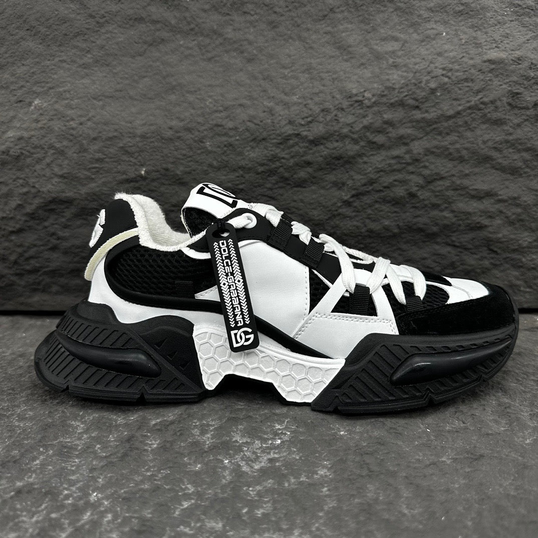 Dolce & Gabbana Airmaster Sneakers | Black & White