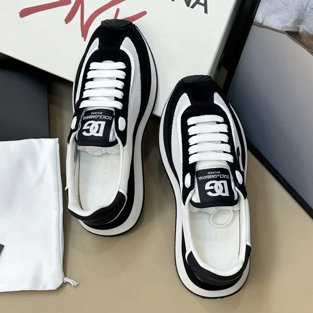 Dolce & Gabbana SNK DG Logo Runner Sneakers | Black & White