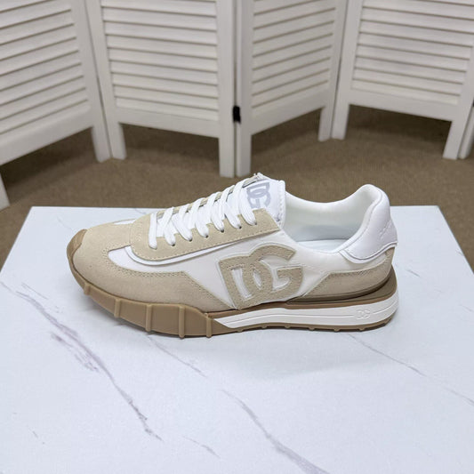 Dolce & Gabbana NS1 Chunky Runner Sneakers | Beige & White